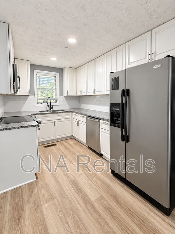 Atlanta House: 2454 Warwick Cir