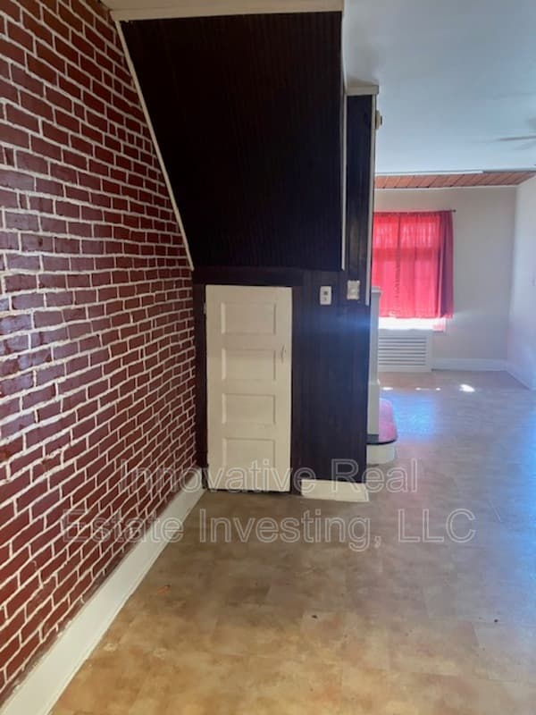 Philadelphia House: 6115 Lansdowne Avenue