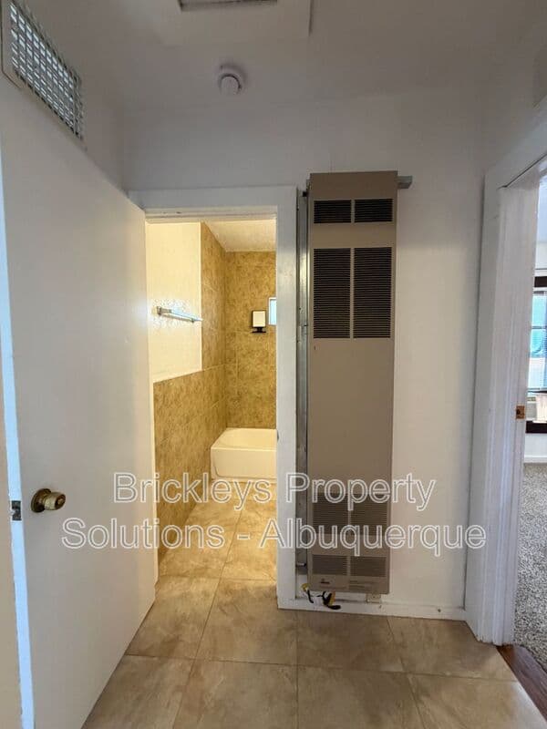 Albuquerque Condo: 313 Cornell Drive SE