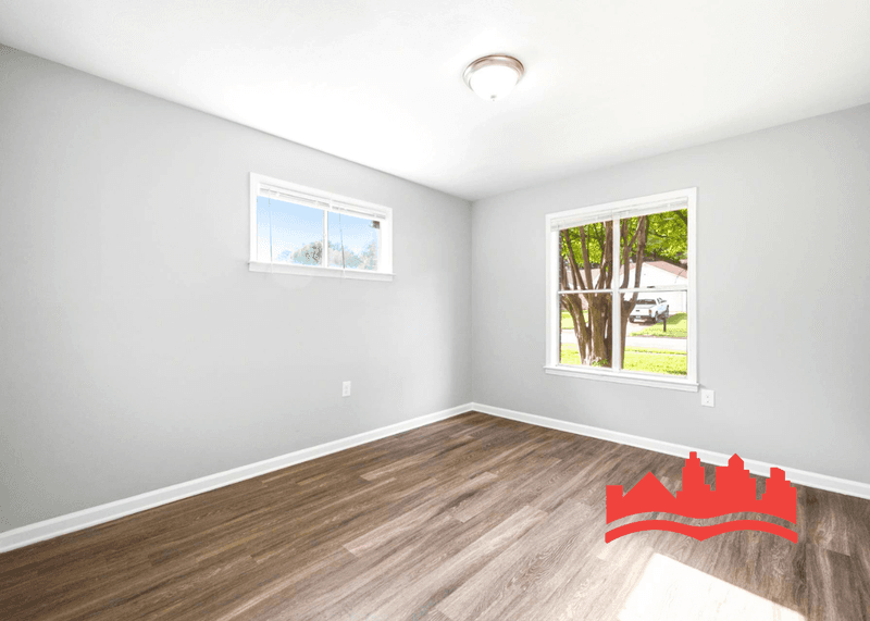 Memphis House: 5217 Bruton Ave