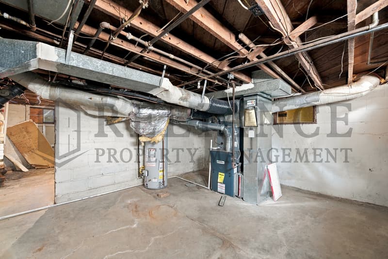 Wichita House: 3321 East Victor #1 - 1