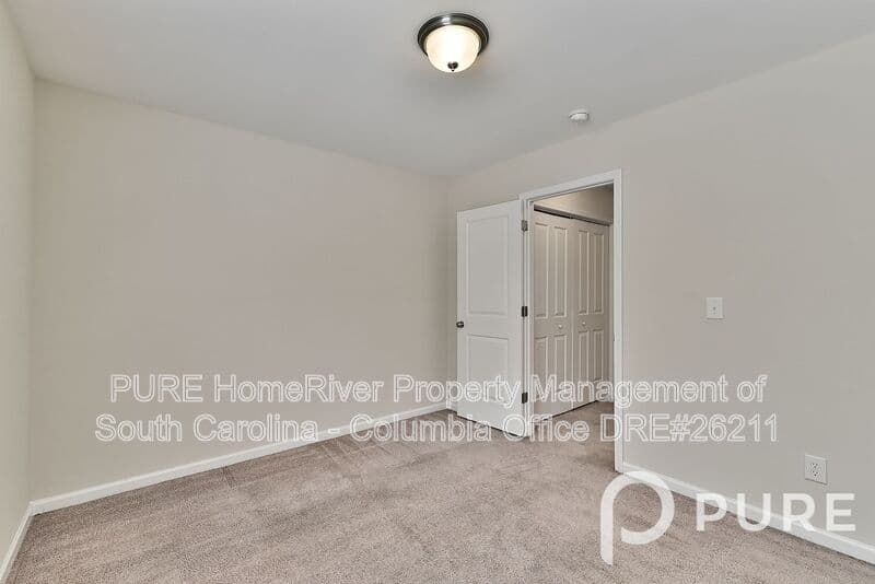 West Columbia House: 512 Spanish Leaf Lane