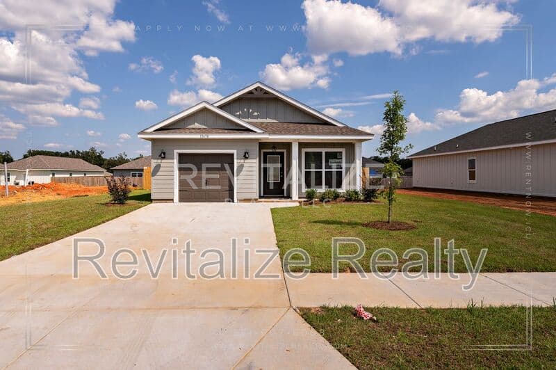 Foley House: 13658 Addison Place