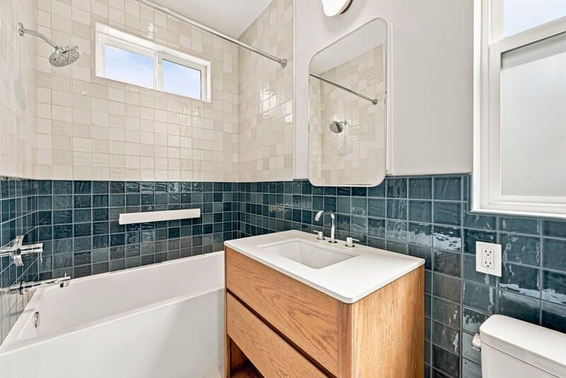 Solana Beach House: 424 North Rios Avenue
