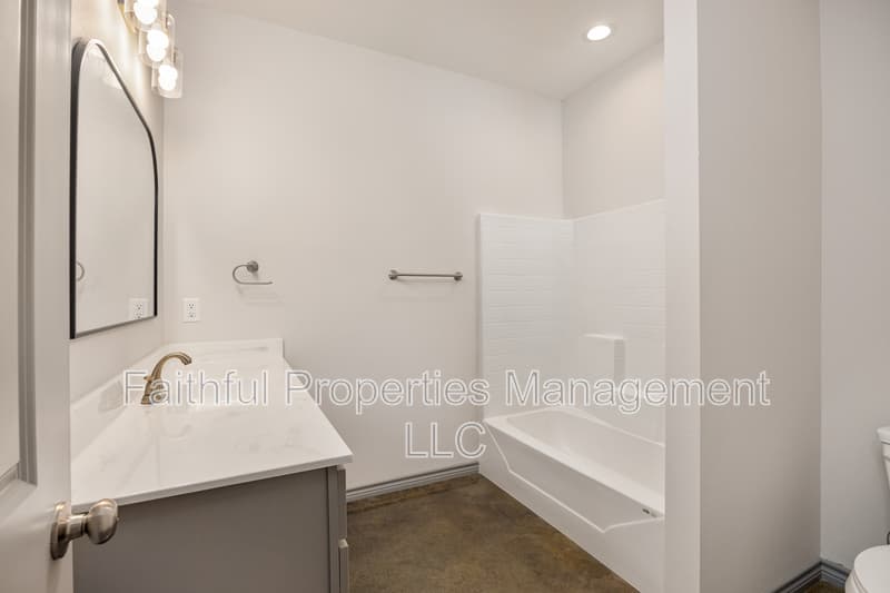 Tyler Condo: 13554 Farm to Market Road 14 - 3