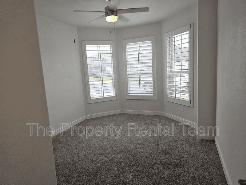 Midland House: 1520 Overshine Lane