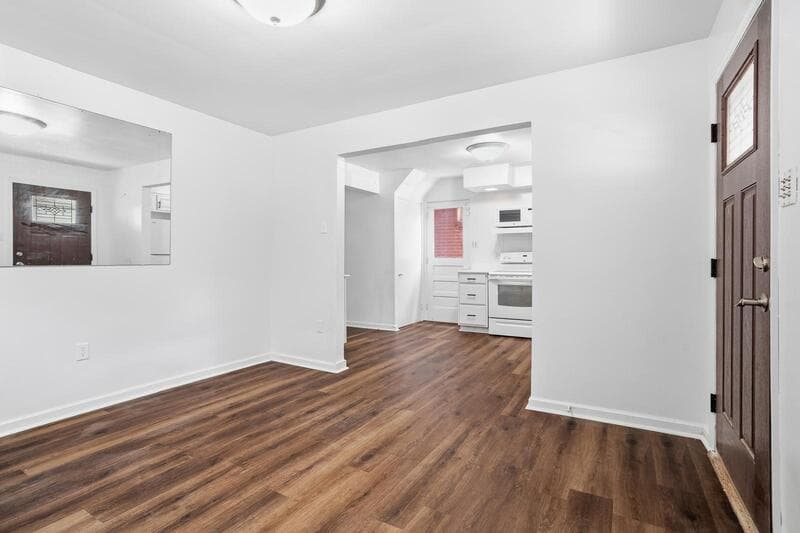 Pittsburgh House: 2046 Pioneer Avenue