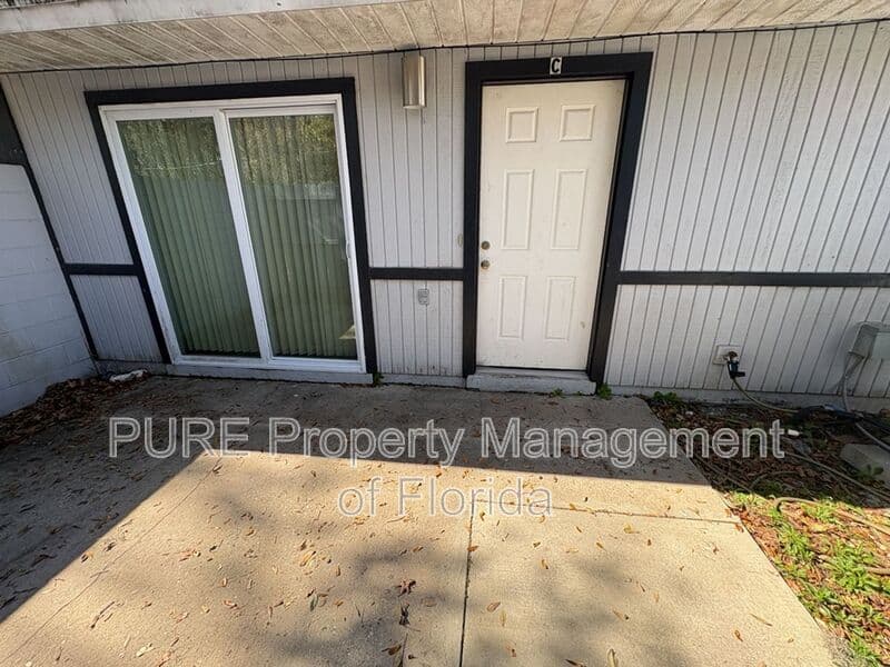 Ocala House: 2040 SE 40th St Rd 1-4