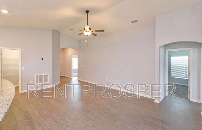 Haines City House: 4310 Swan Street