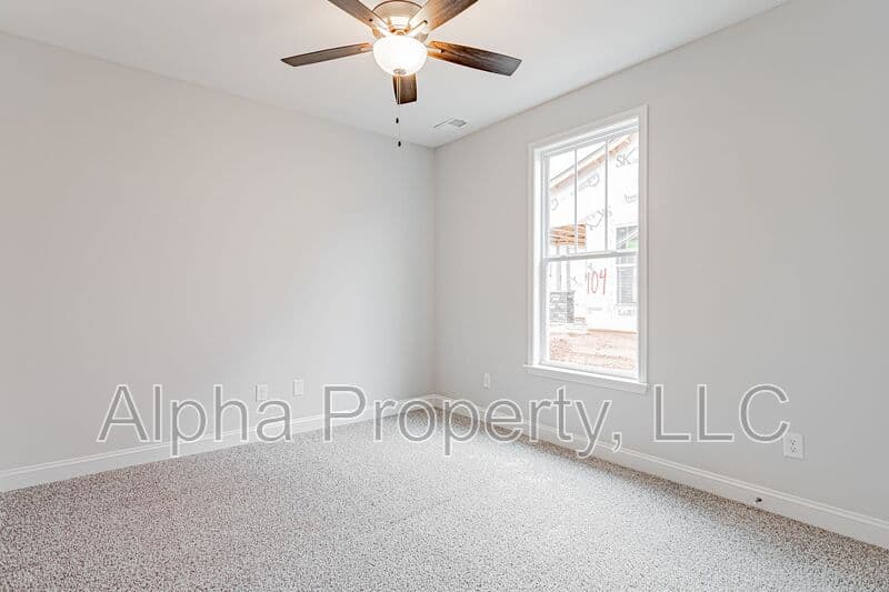 Greer House: 73 Tannery Dr