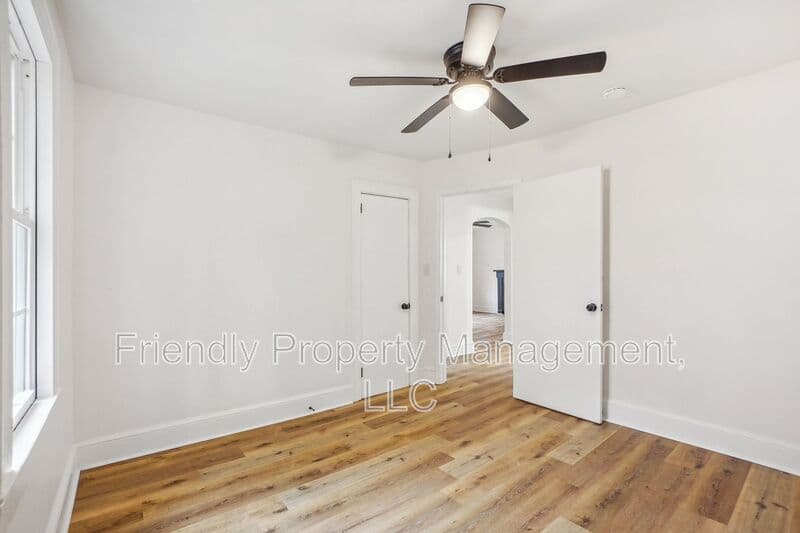High Point House: 1004 Charlotte Ave