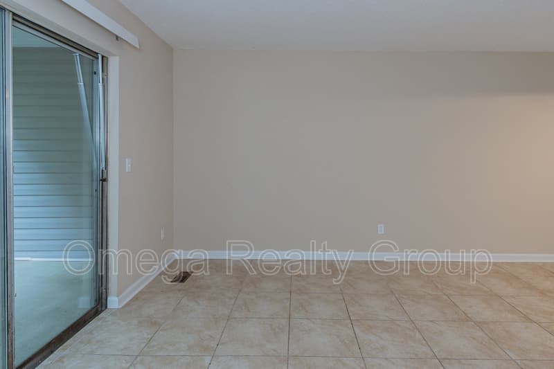 Jasper Condo: 1600 14th Ave E