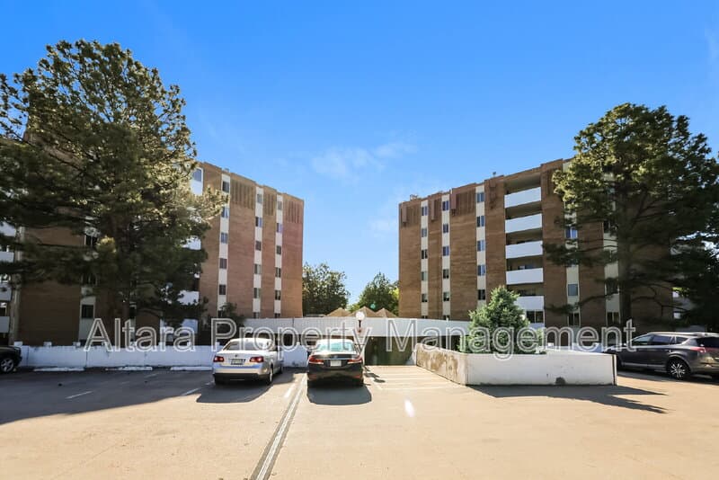 Denver Condo: 2880 S Locust St