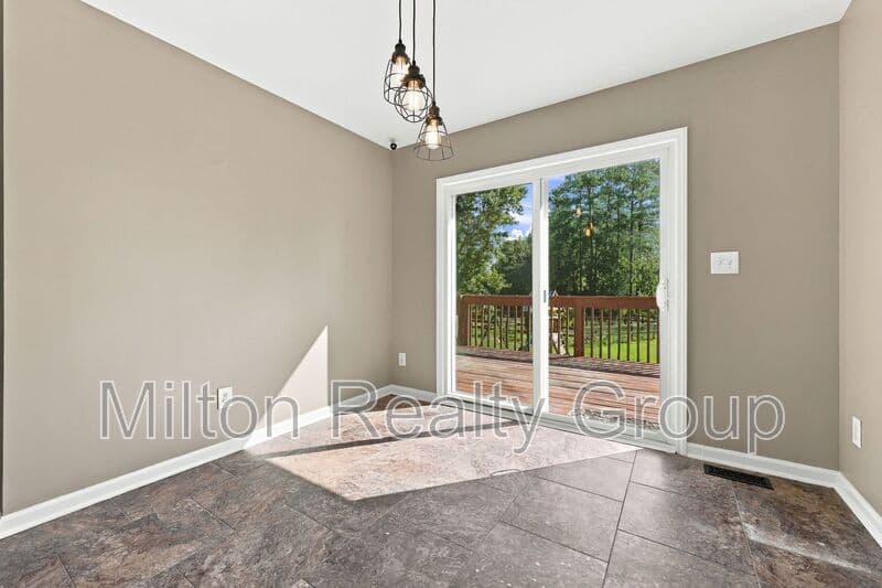 Lillington House: 570 Buchanan Rd.