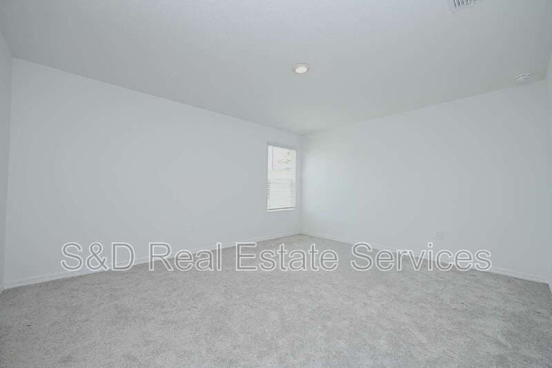 Lakeland House: 7847 Abagail Dr.
