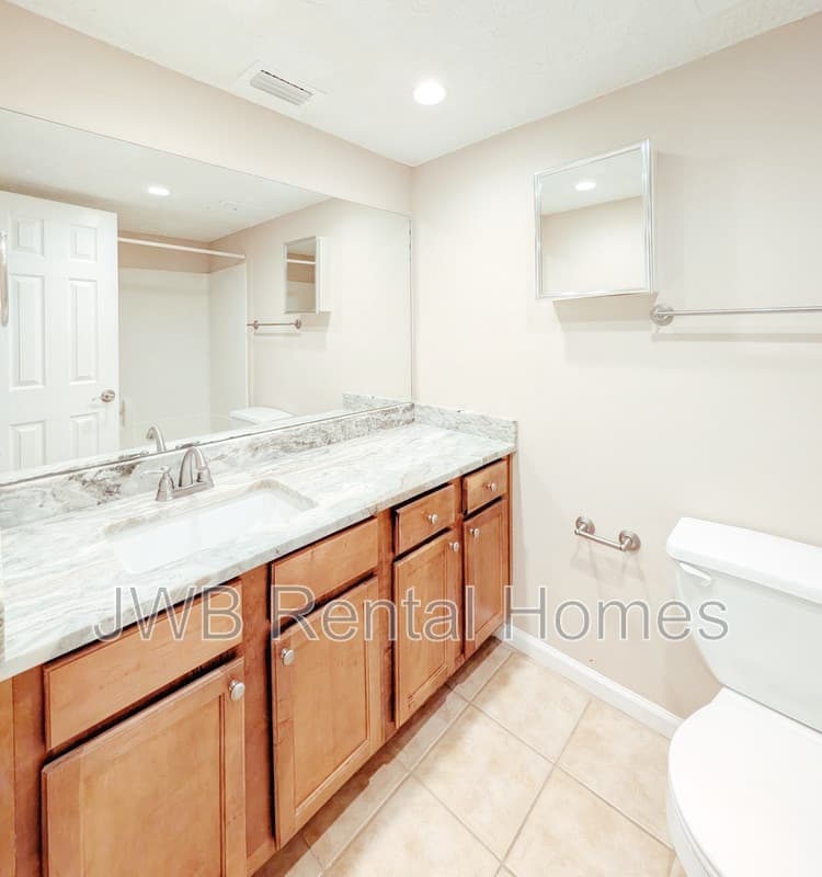 Jacksonville Condo: 3737 Loretto Rd #407