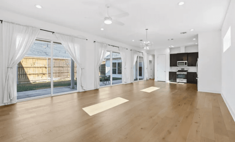 Fort Worth House: 2825 Townsend Drive