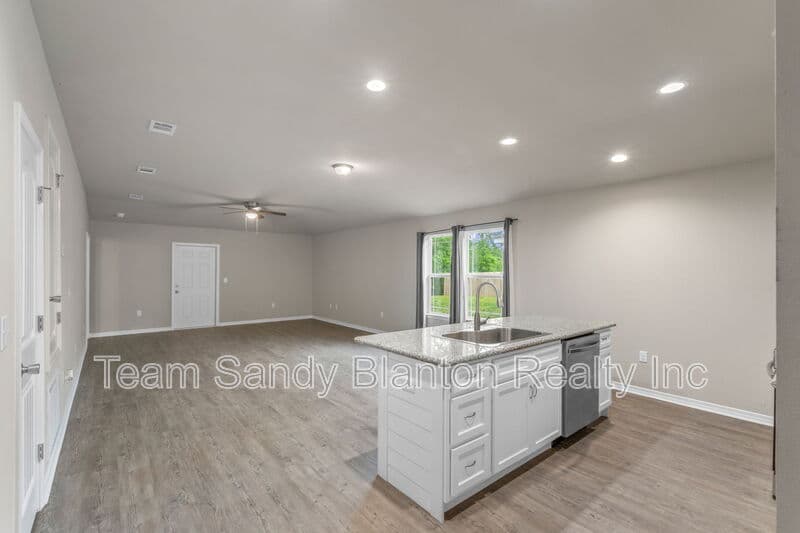 Milton House: 3210 Electra Drive