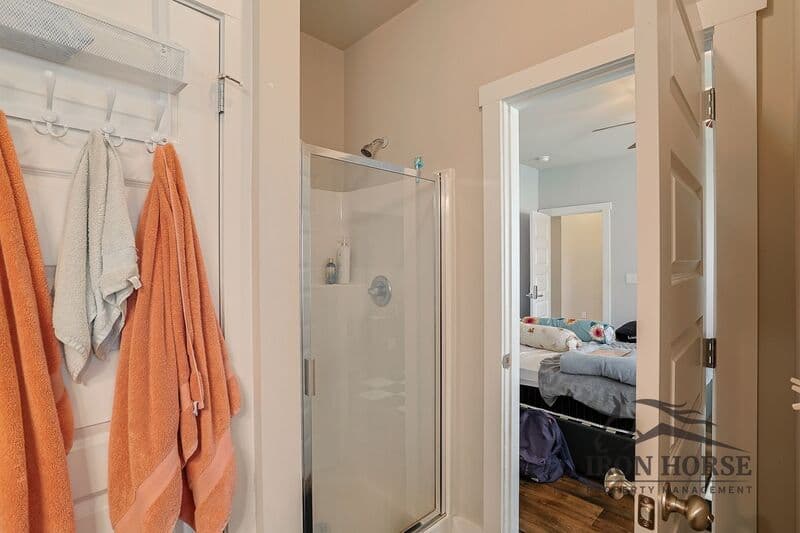 Athens House: 484 Park West Blvd