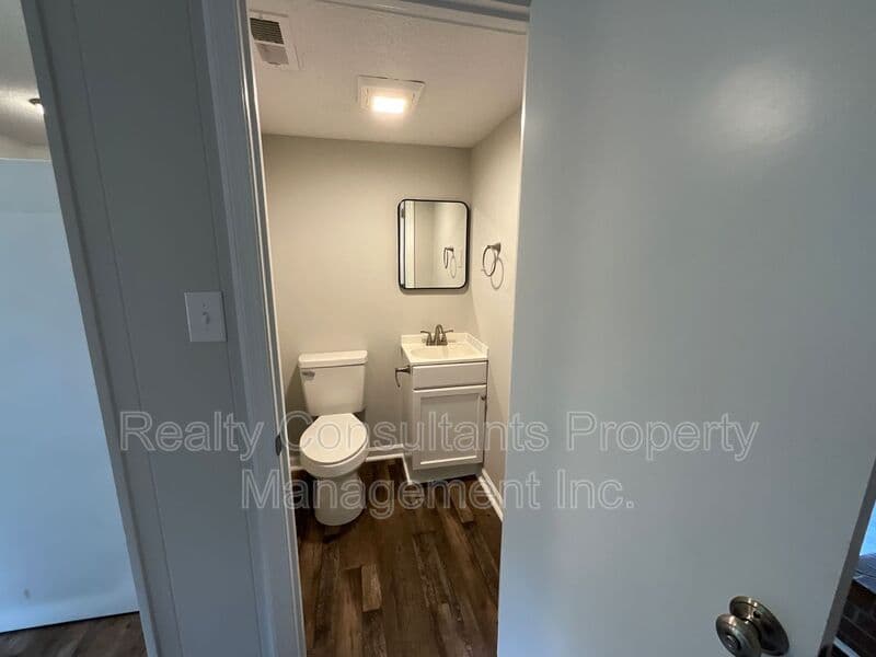 Stoneville House: 1156 Smith Road