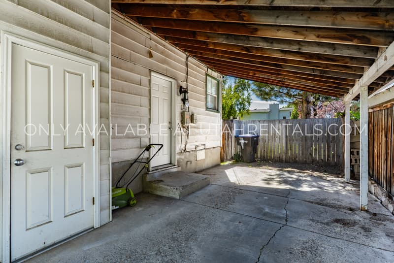 Provo House: 1278 E 520 S
