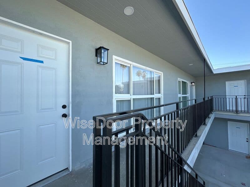 Garden Grove House: 10392 Lampson Ave