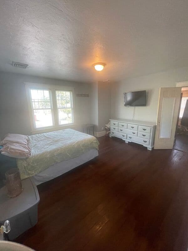 Stroudsburg House: 528 Lindbergh Avenue