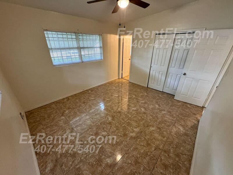 Orlando House: 6132 Oakcrest Circle