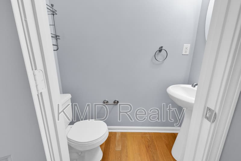 Charlotte Townhome: 15407 St Christopher Court