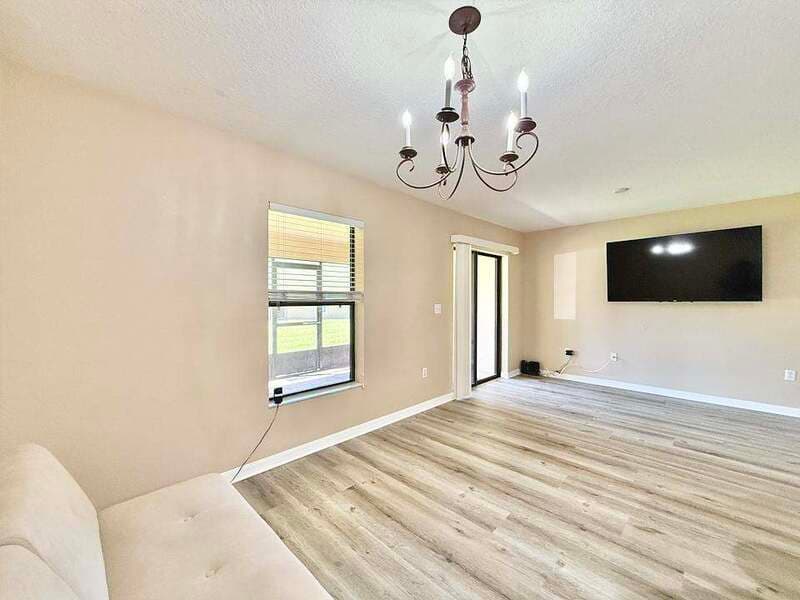 Brandon Townhome: 2516 Oleander Lakes Drive