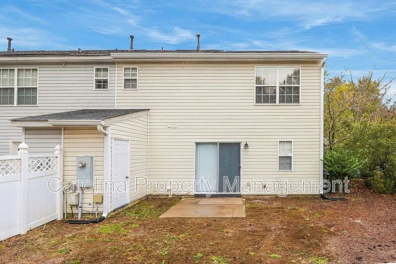 Charlotte House: 15021 Deshler Ct.