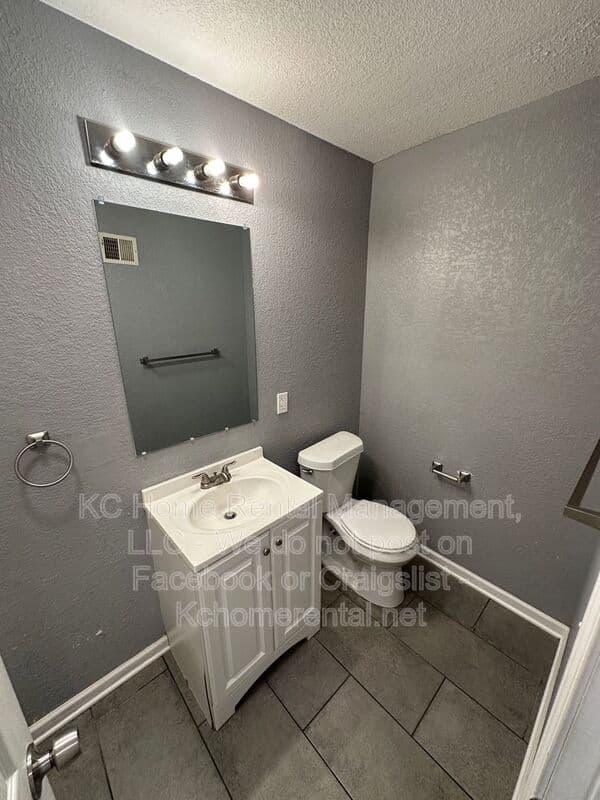 Kansas City House: 4323 Paseo Blvd