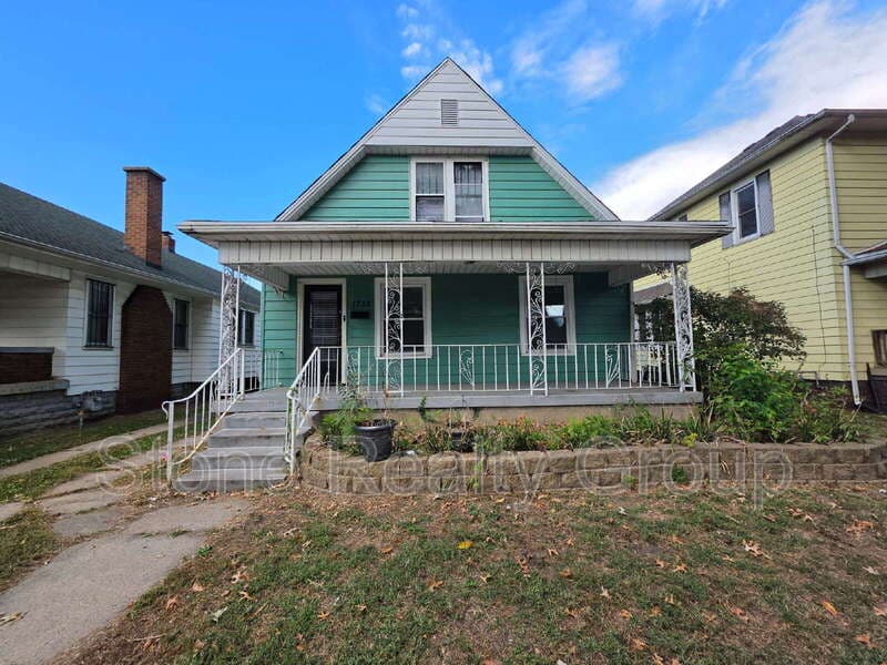 Terre Haute House: 1732 Garfield Avenue