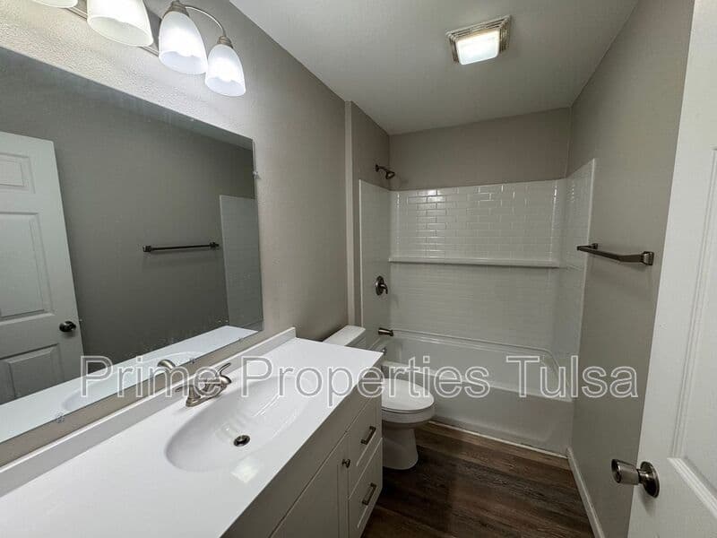 Tulsa Condo: 4120 W. 56th Pl. S.