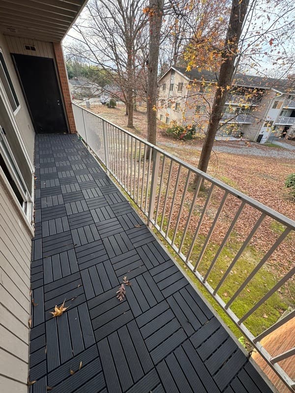 Richmond Condo: 800 Brook Hill Rd.
