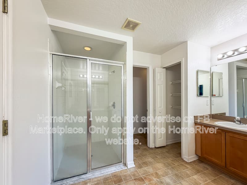 Tavares House: 2272 Merry Rd