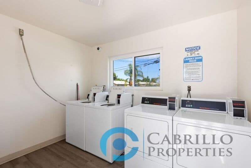 San Diego Condo: 8453 Carlisle Drive