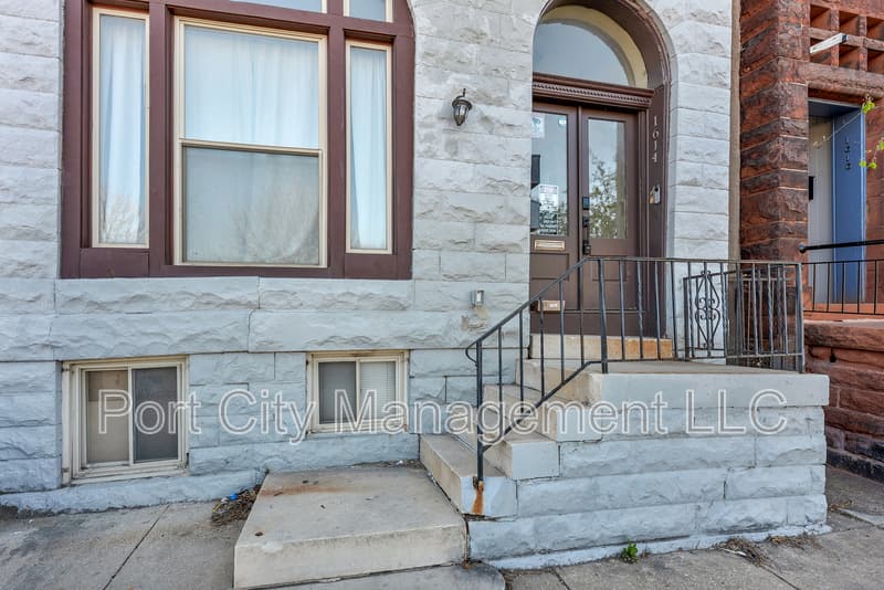 Baltimore Townhome: 1614 McCulloh Street