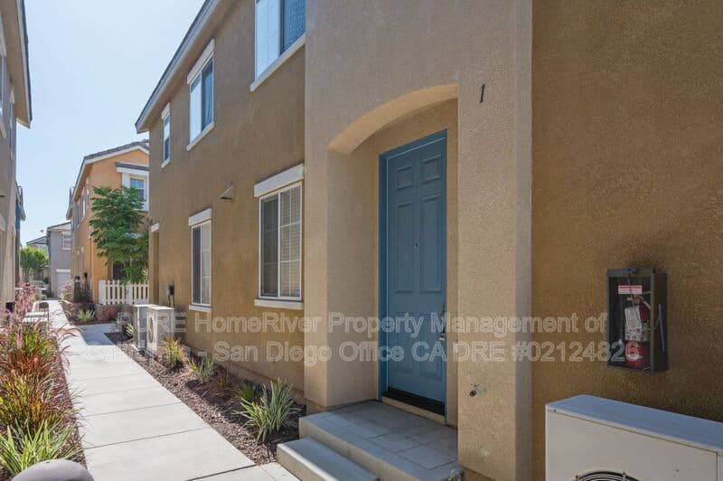 Chula Vista House: 1435 Claude Lane
