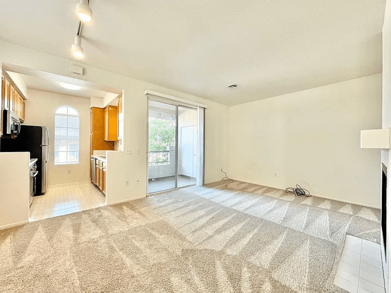 San Diego Condo: 8656 New Salem St