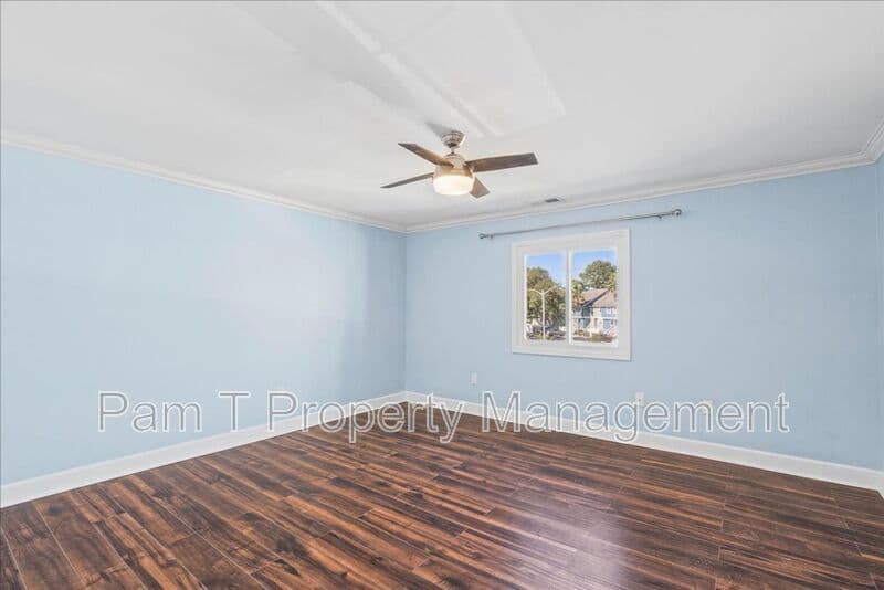 Savannah Townhome: 12502 Apache Ave