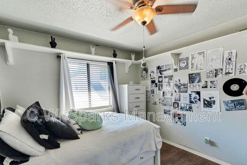 Rowlett House: 4018 Smartt Street