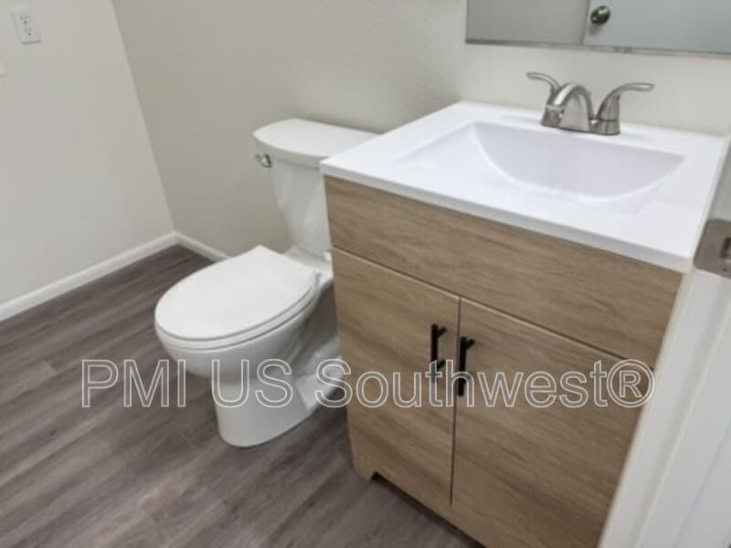 Bullhead City Condo: 405 Anna Circle