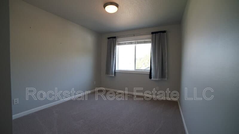 Liberty Lake House: 24999 E Ludlow Ave
