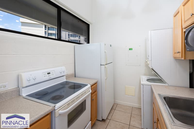 Aiea Condo: 99-15 Kalaloa St. #903