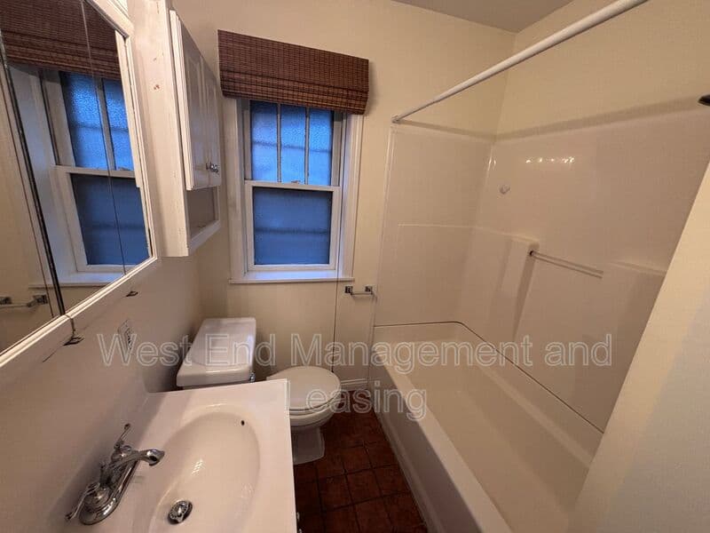 Saint Louis House: 6401 Pernod Ave