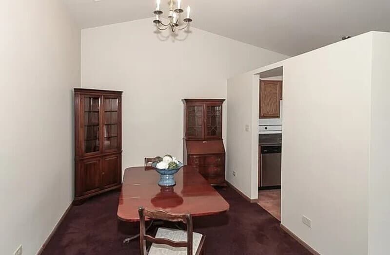 Schaumburg House: 1732 Chesapeake Ln