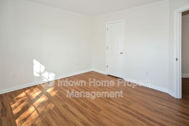 Atlanta House: 69 Haygood Ave SE