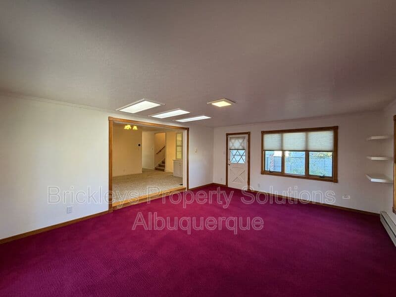 Albuquerque House: 7121 Edwina Ave NE