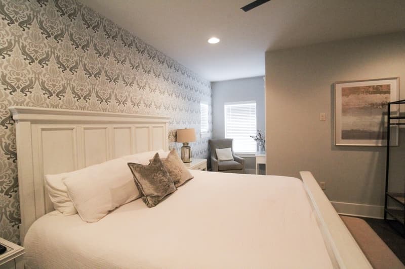 Miramar Beach House: 283 Lakeland Drive